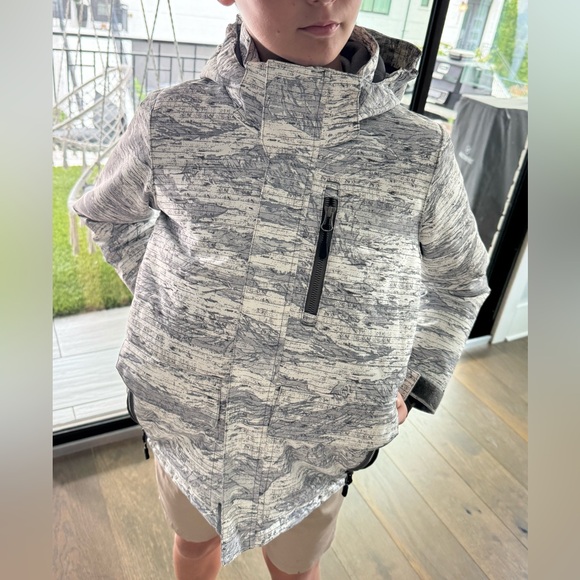 Stylish Kids' Black and Gray Puffer Jacket - Picture 1 of 10